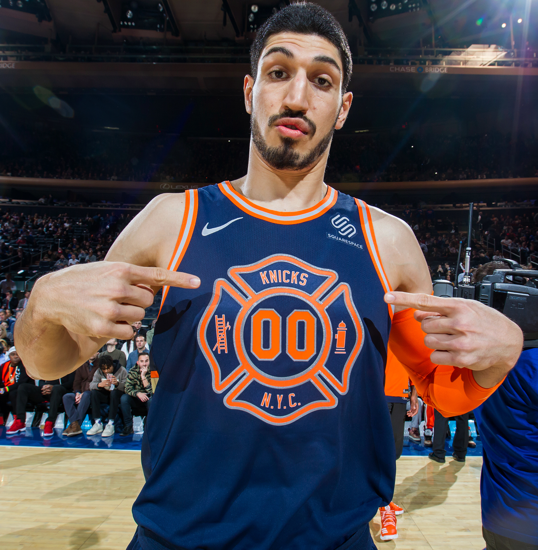 New York Knicks officially reveal Nike City Edition firefighters